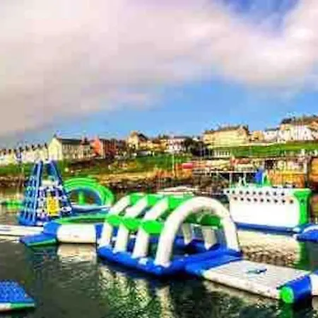 Floor Retreat Portmor- Sea, & Balcony *