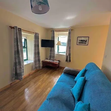 Apartamento Floor Retreat Portmor- Sea, & Balcony