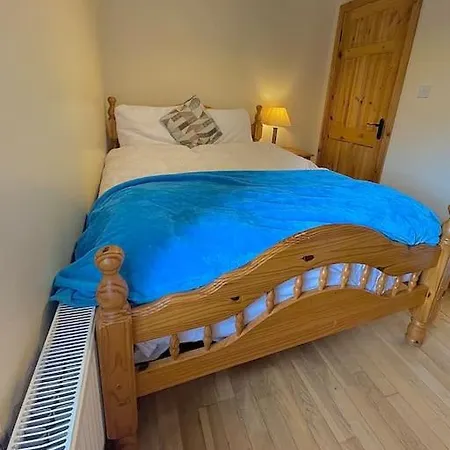 Floor Retreat Portmor- Sea, & Balcony Slievebane