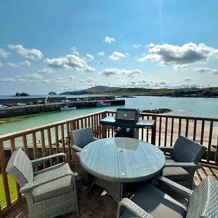 Floor Retreat Portmor- Sea, & Balcony Apartamento Slievebane