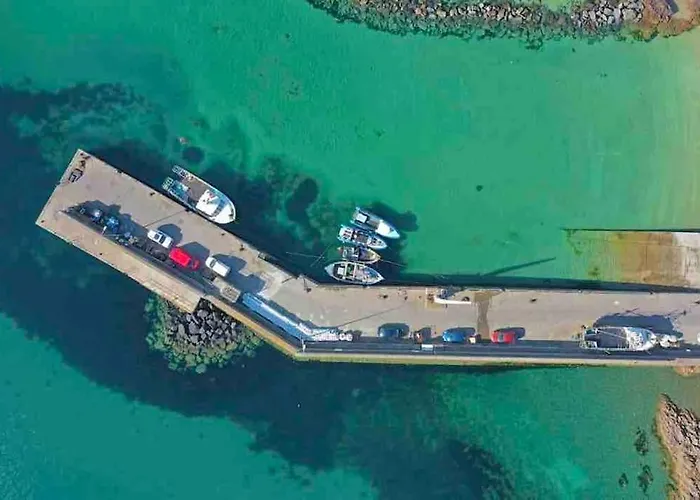 Floor Retreat Portmor- Sea, & Balcony